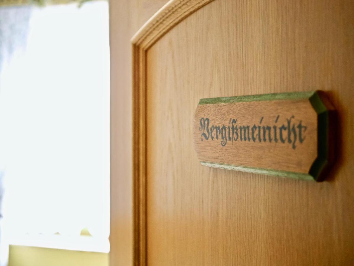 Pension Gruenes Herz Tonndorf Exterior foto